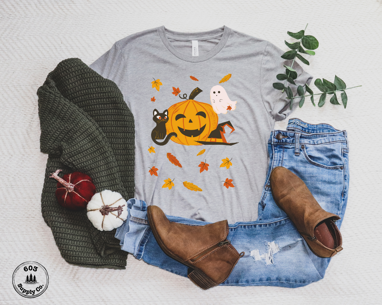 Vintage Halloween Haunt - Unisex t-Shirt